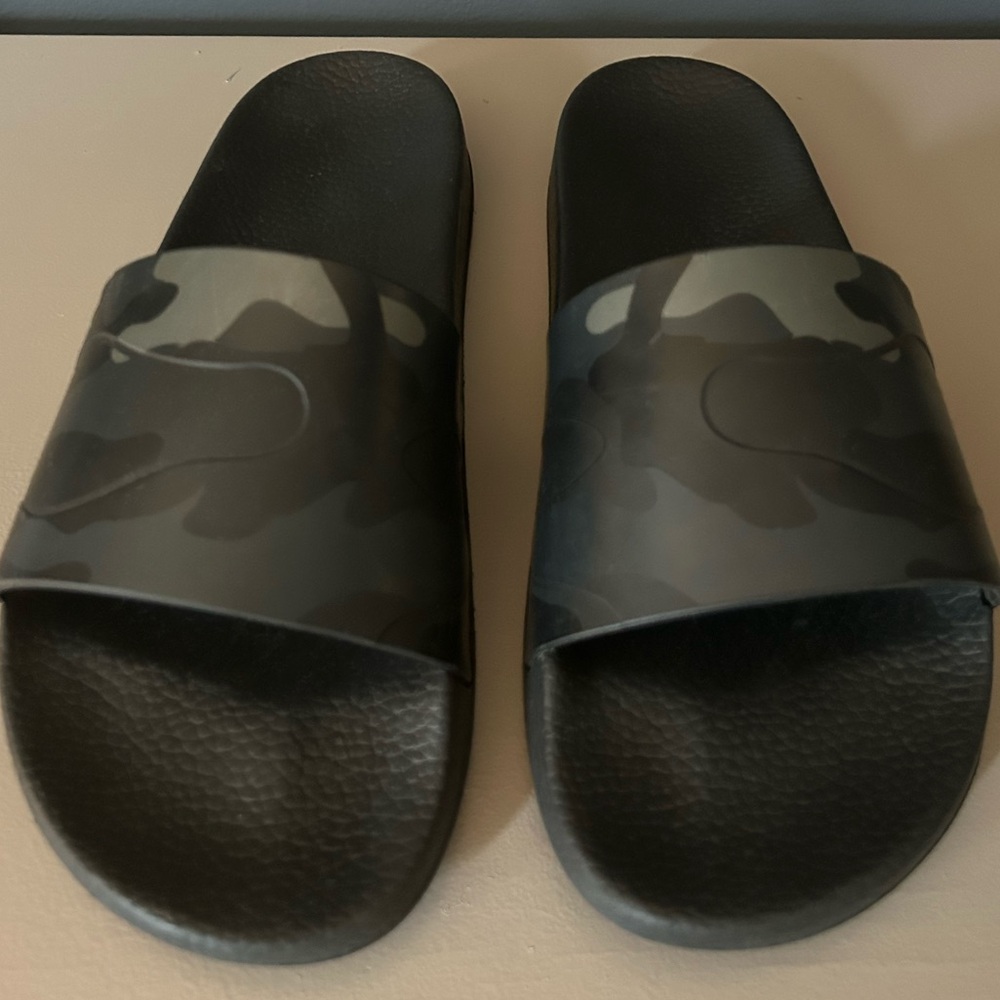 Valentino slides